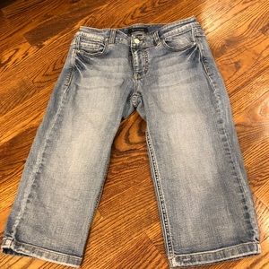 Capri denim pants